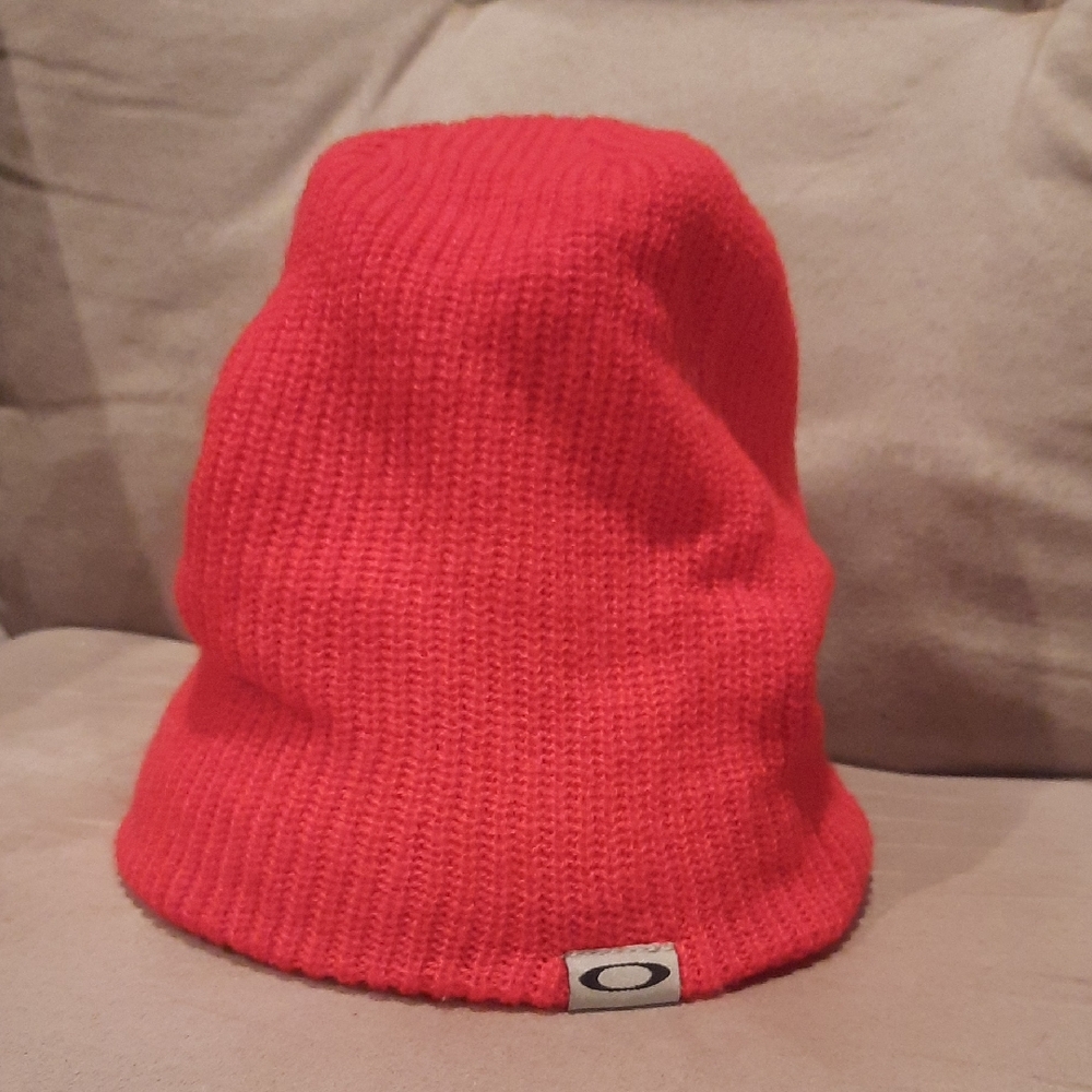 Oakley Vibrant Red Knit Beanie